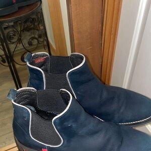 Marc Joseph New York Ave of Americas women’s Booties! Size 10 like new!